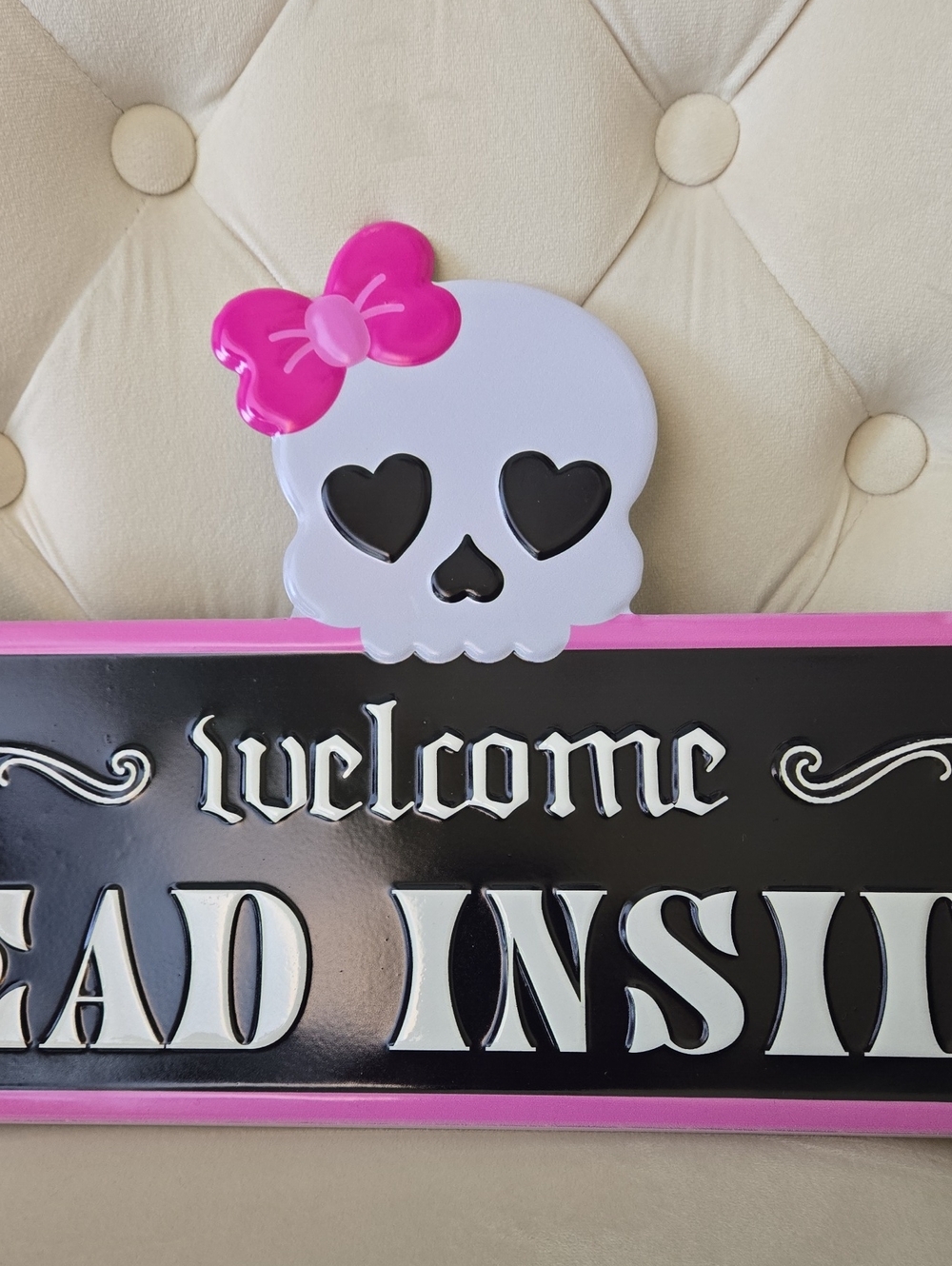 Michaels Halloween 2025 "Welcome Dead Inside" Skull Hanging Sign, NWT - Picture 3 of 10